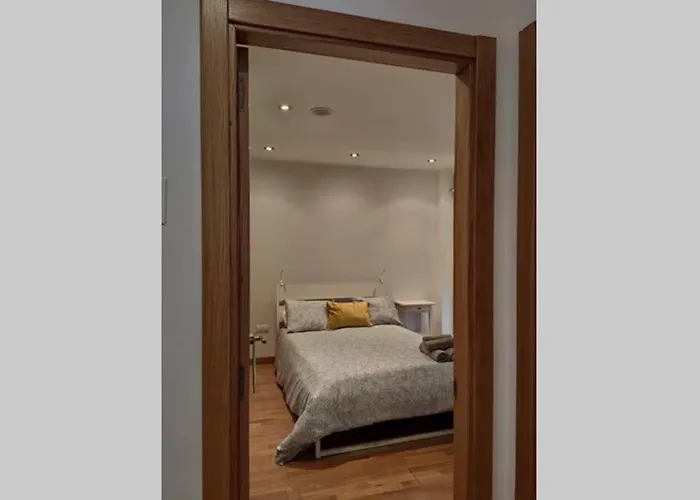 Wanderlust Maria Pita Daire *